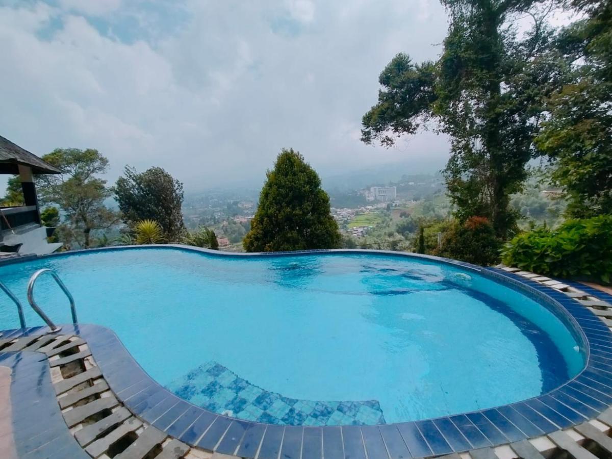 Villa Santika Puncak Pass Cimacan المظهر الخارجي الصورة