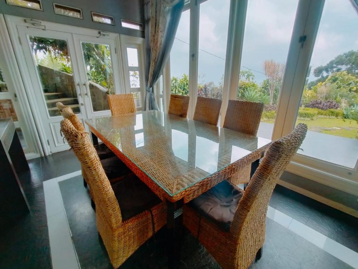 Villa Santika Puncak Pass Cimacan المظهر الخارجي الصورة